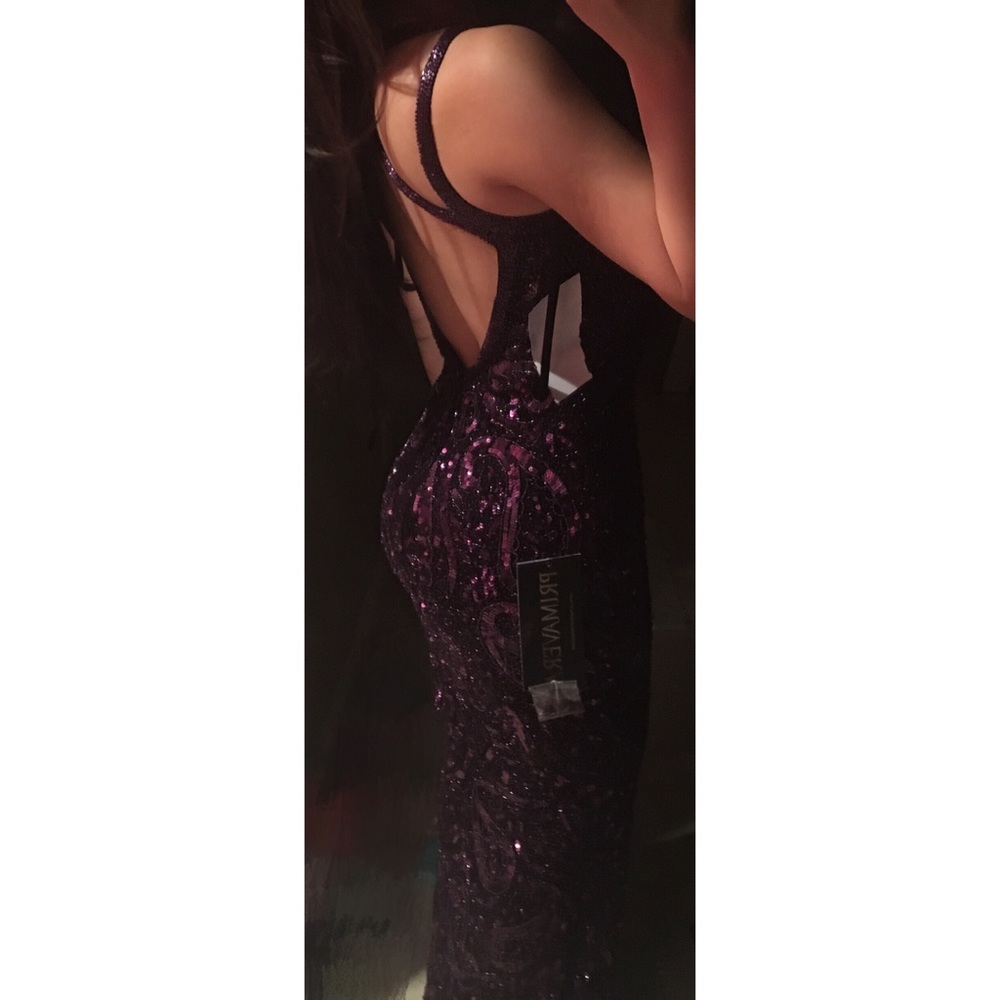 Prom dress never worn!